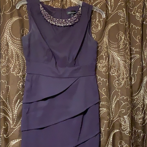 Formal Dress - Picture 1 of 3